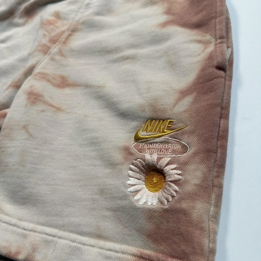 Nike Shorts Youth Small Beige Pink Tie Dye French Terry Beaverton With‎ Daisy